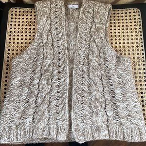 Gap wool cable knit vest